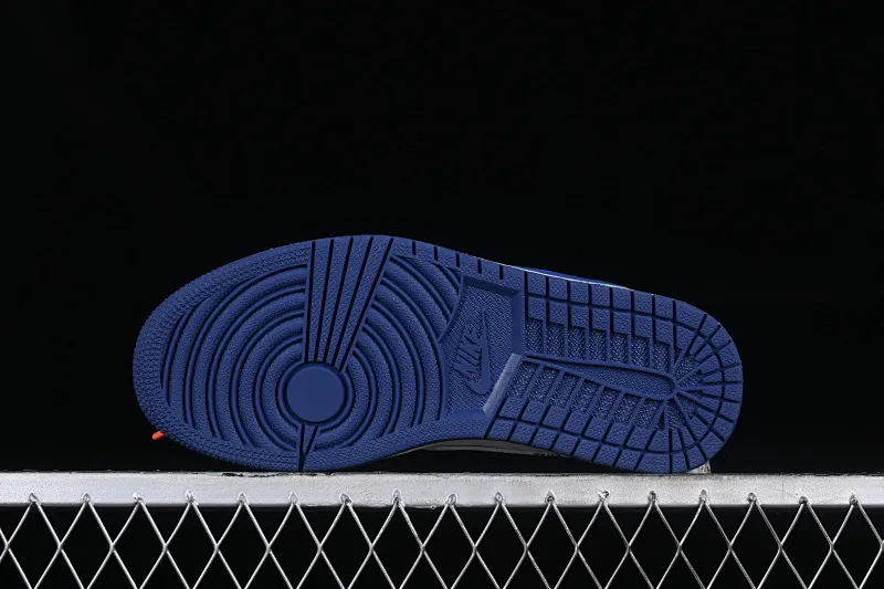 All categories Air Jordan Jordan series basketball shoes Air Jordan 1 Low Travis Scott x Air Jordan 1 Low OG AJ1 Joe 1 undercut low top DH7890-111